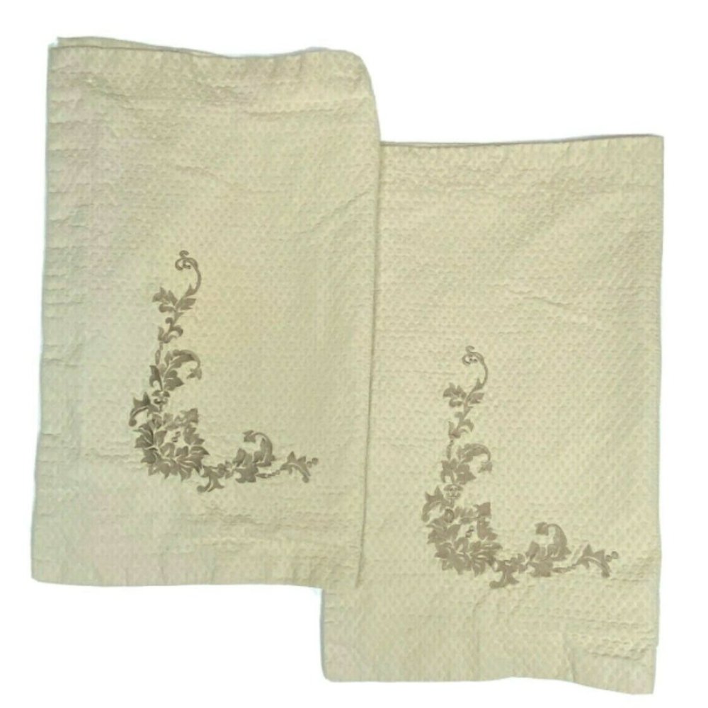 2 Chris Madden Discontinued Shams Pillowcases